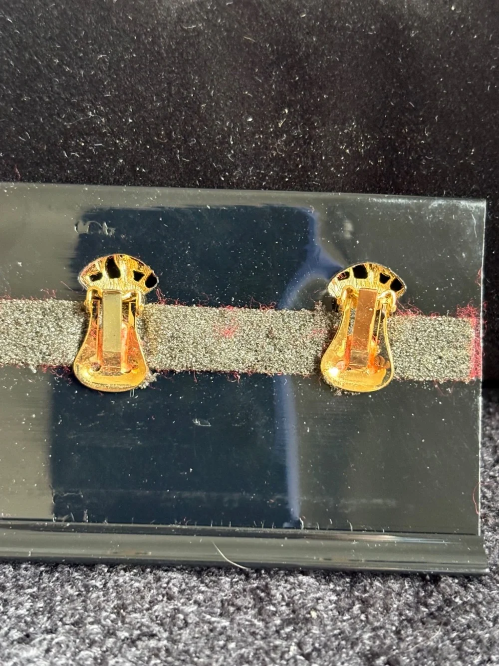 NIB Vintage K.J.L. by Kenneth Jay Lane Etruscan Sunburst Amber Clip-On Earrings - Picture 7 of 7